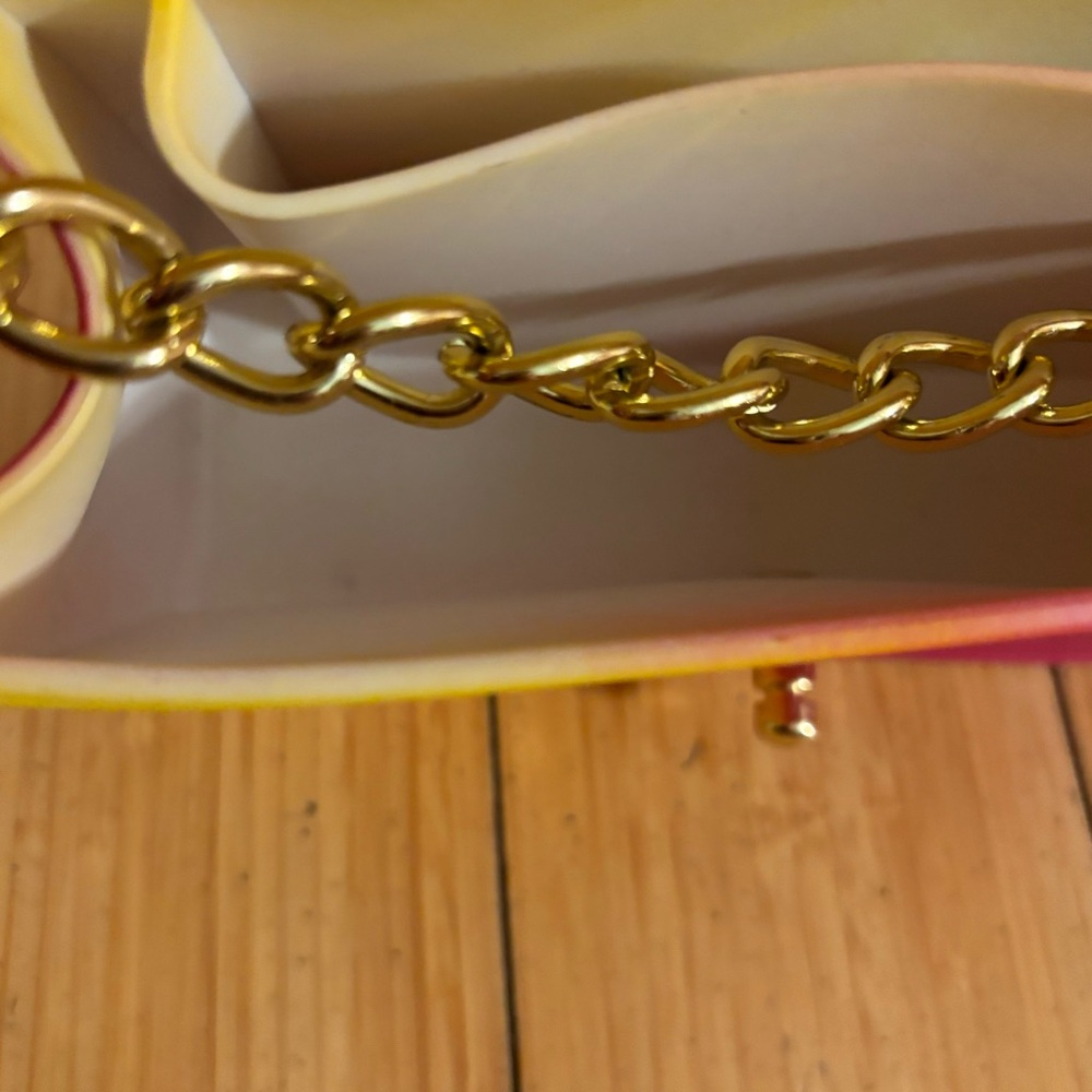 Lightly used Most Wanted rainbow purse - Picture 14 of 16